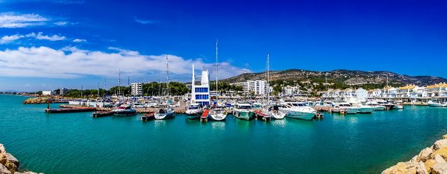 las fuentes puerto deportivo y ermita